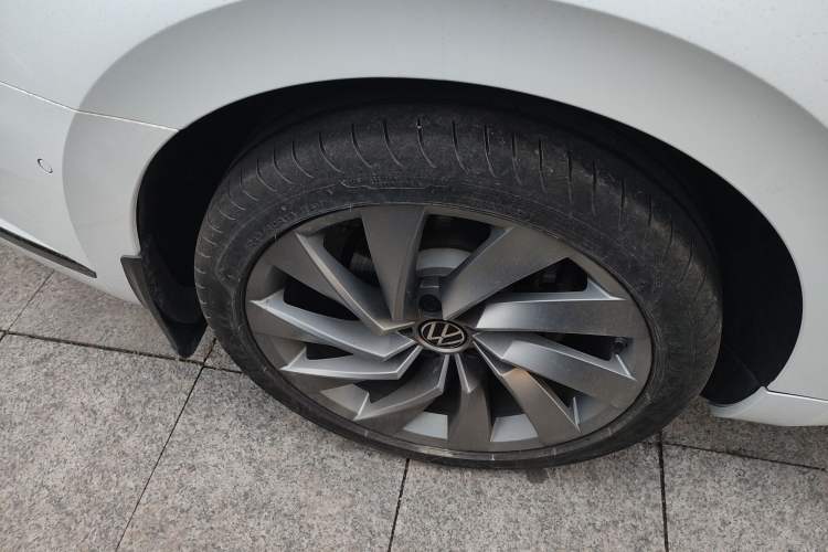 Used Volkswagen FAW-Volkswagen CC 2021 380TSI Striking Edition Exterior 5