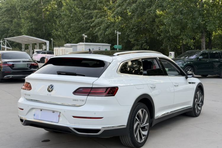 Used Volkswagen FAW-Volkswagen CC 2021 Estate Car 380TSI Vizion Edition Exterior 5