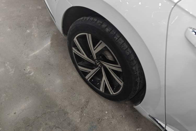 Used Volkswagen FAW-Volkswagen CC 2021 380TSI Striking Edition Exterior 5