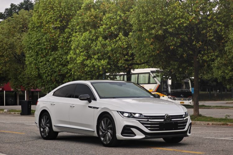 Used Volkswagen FAW-Volkswagen CC 2021 380TSI Striking Edition Exterior 5