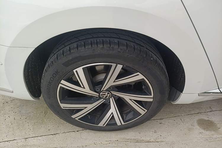 Used Volkswagen FAW-Volkswagen CC 2021 380TSI Striking Edition Exterior 5
