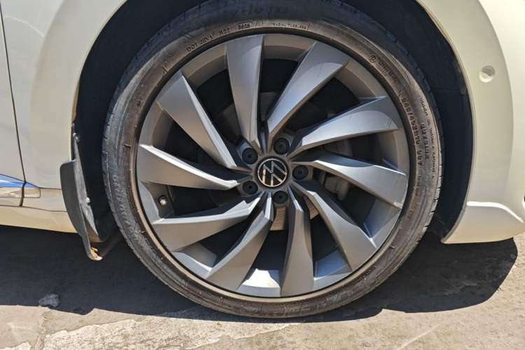 Used Volkswagen FAW-Volkswagen CC 2021 380TSI Striking Edition Exterior 7