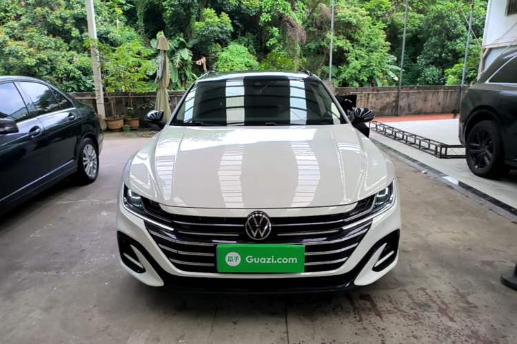 Used Volkswagen FAW-Volkswagen CC 2021 Estate Car 380TSI Vizion Edition Front
