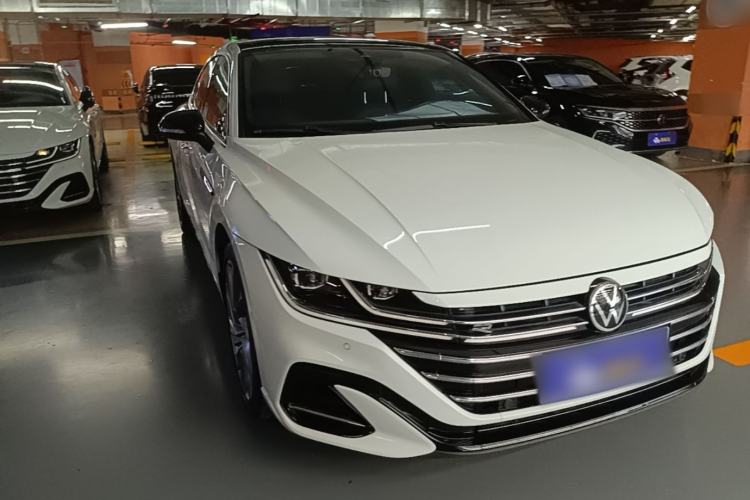 Used Volkswagen FAW-Volkswagen CC 2021 380TSI Striking Edition Front Right 45 Deg