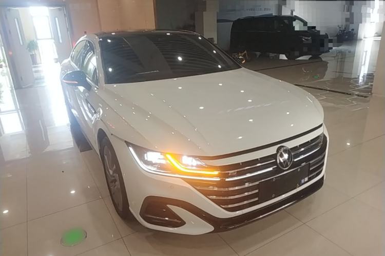 Used Volkswagen FAW-Volkswagen CC 2021 380TSI Striking Edition Front Right 45 Deg