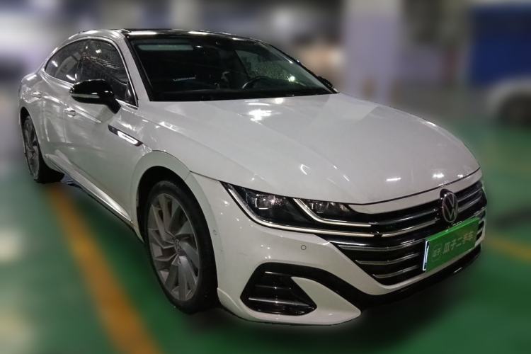Used Volkswagen FAW-Volkswagen CC 2021 380TSI Striking Edition Front Right 45 Deg
