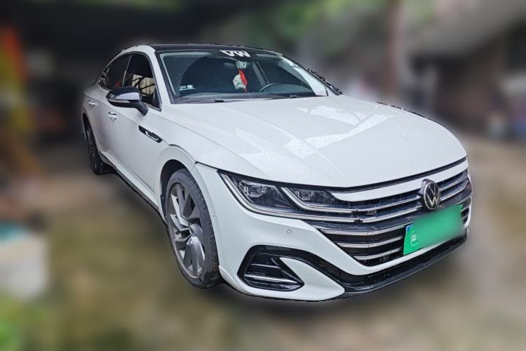 Used Volkswagen FAW-Volkswagen CC 2021 380TSI Striking Edition Front Right 45 Deg