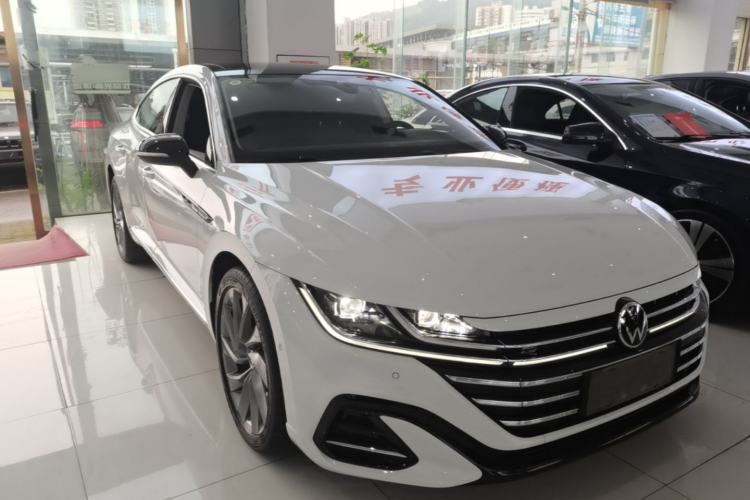 Used Volkswagen FAW-Volkswagen CC 2021 380TSI Striking Edition Front Right 45 Deg