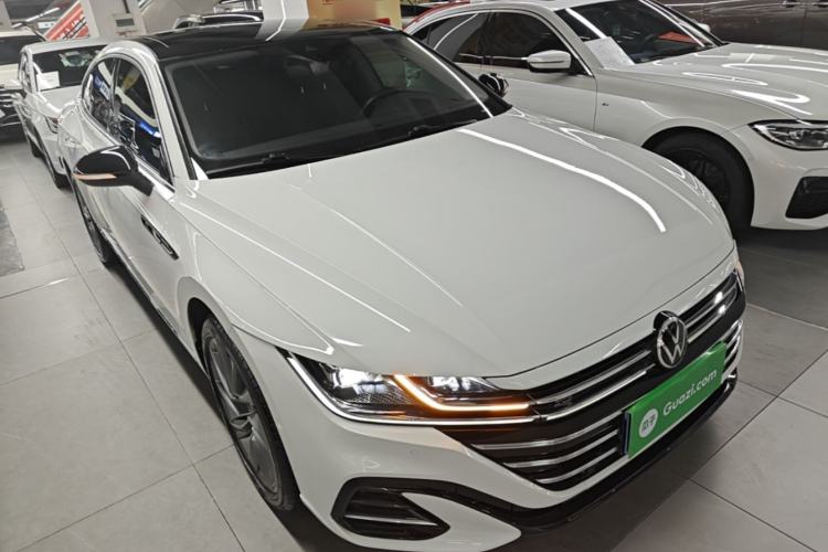 Used Volkswagen FAW-Volkswagen CC 2021 380TSI Striking Edition Front Right 45 Deg