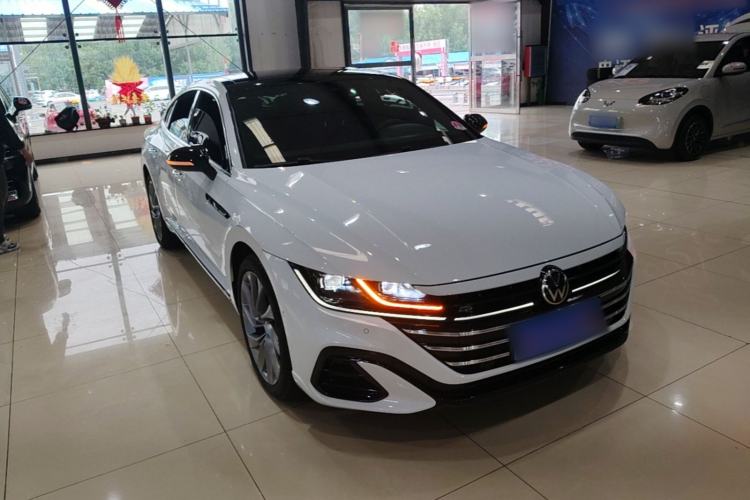 Used Volkswagen FAW-Volkswagen CC 2021 380TSI Striking Edition Front Right 45 Deg