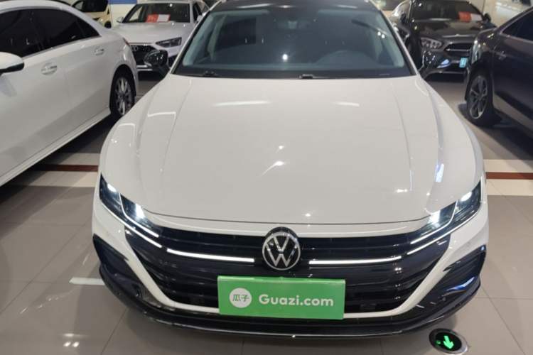 Used Volkswagen FAW-Volkswagen CC 2021 Estate Car 330TSI Hunter Vision Edition Front