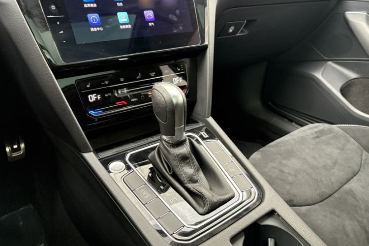 Used Volkswagen FAW-Volkswagen CC 2021 Estate Car 330TSI Hunter Vision Edition Gear Lever
