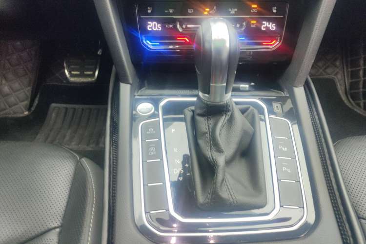 Used Volkswagen FAW-Volkswagen CC 2021 Estate Car 380TSI Vizion Edition Gear Lever