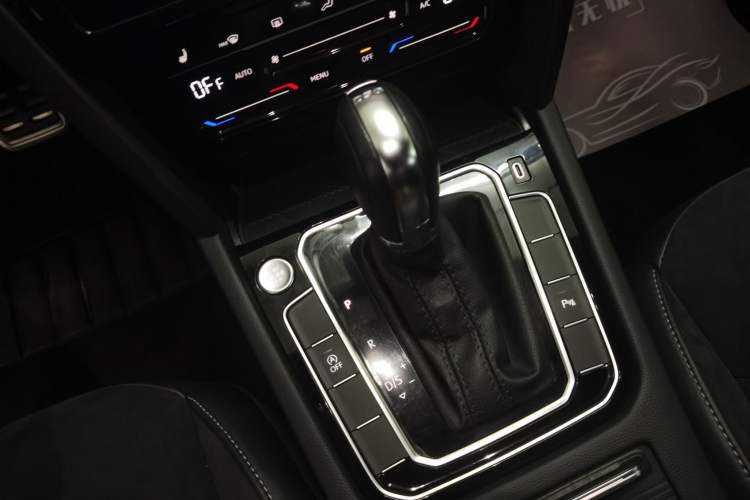 Used Volkswagen FAW-Volkswagen CC 2021 330TSI Ignite Edition Gear Lever