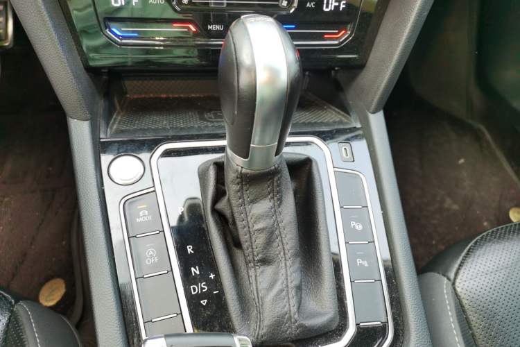 Used Volkswagen FAW-Volkswagen CC 2021 380TSI Striking Edition Gear Lever