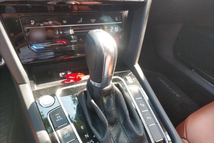 Used Volkswagen FAW-Volkswagen CC 2021 Estate Car 380TSI Vizion Edition Gear Lever