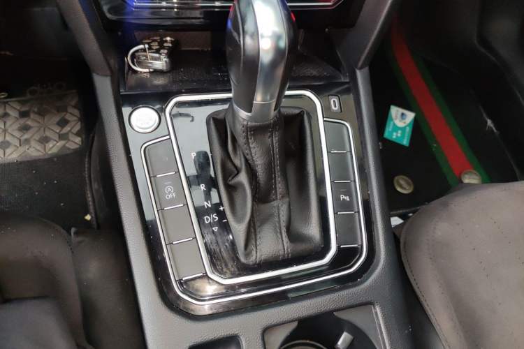 Used Volkswagen FAW-Volkswagen CC 2021 330TSI Ignite Edition Gear Lever
