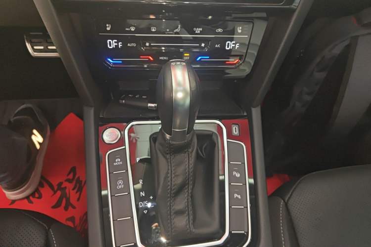 Used Volkswagen FAW-Volkswagen CC 2021 Estate Car 380TSI Vizion Edition Gear Lever