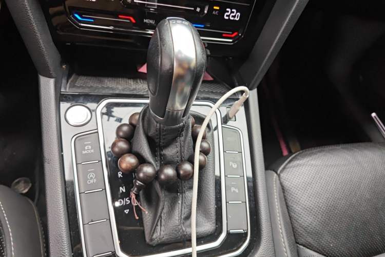 Used Volkswagen FAW-Volkswagen CC 2021 380TSI Striking Edition Gear Lever