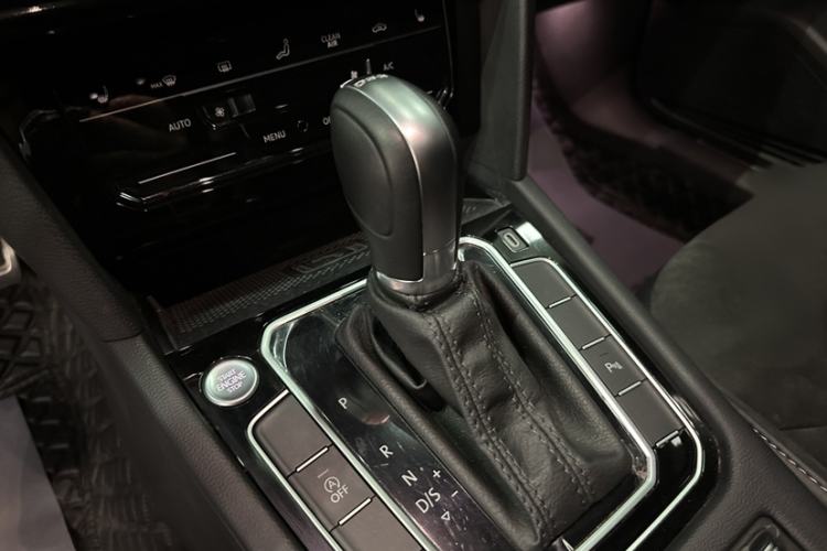 Used Volkswagen FAW-Volkswagen CC 2021 330TSI Ignite Edition Gear Lever