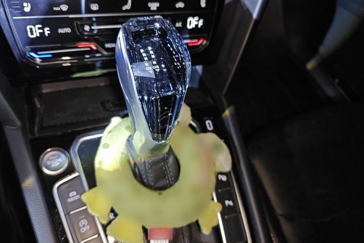 Used Volkswagen FAW-Volkswagen CC 2021 380TSI Striking Edition Gear Lever