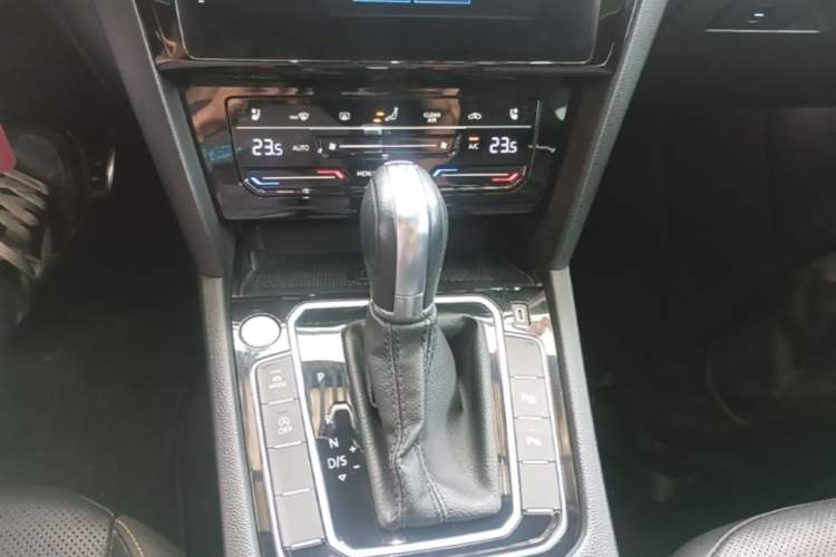 Used Volkswagen FAW-Volkswagen CC 2021 380TSI Striking Edition Gear Lever