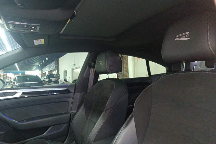 Used Volkswagen FAW-Volkswagen CC 2021 330TSI Ignite Edition Headliner