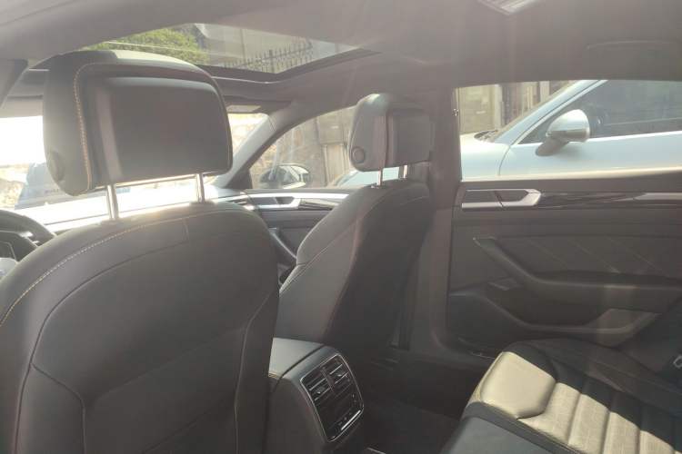 Used Volkswagen FAW-Volkswagen CC 2021 380TSI Striking Edition Headliner