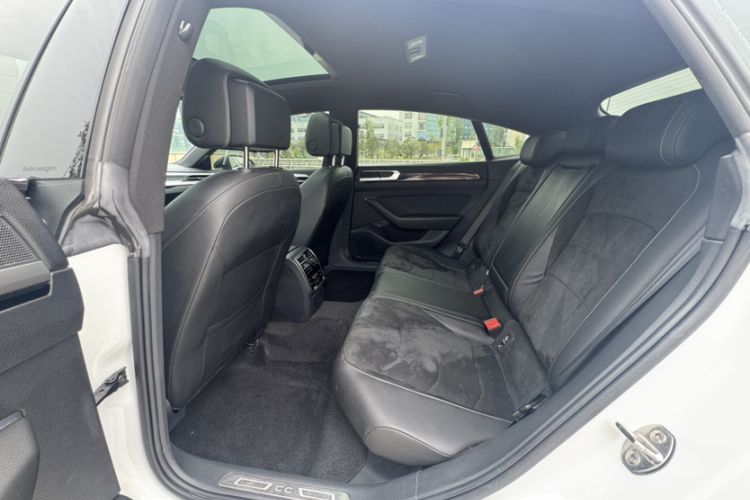 Used Volkswagen FAW-Volkswagen CC 2021 330TSI Ignite Edition Interior 1