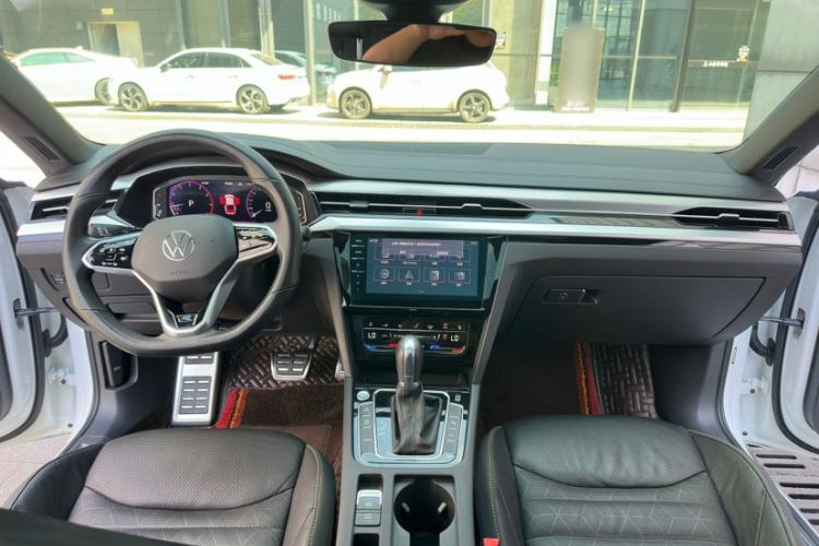 Used Volkswagen FAW-Volkswagen CC 2021 380TSI Striking Edition Interior 1