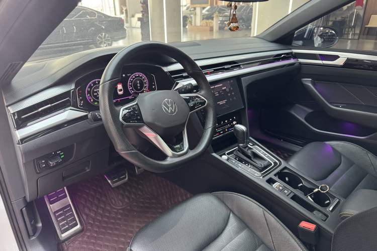 Used Volkswagen FAW-Volkswagen CC 2021 380TSI Striking Edition Interior 1