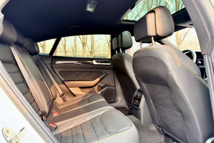 Used Volkswagen FAW-Volkswagen CC 2021 380TSI Striking Edition Interior 1