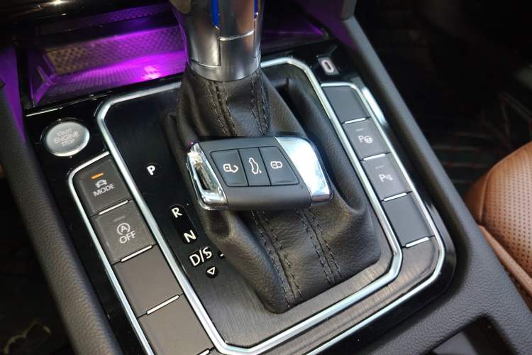 Used Volkswagen FAW-Volkswagen CC 2021 Estate Car 380TSI Vizion Edition Interior 1