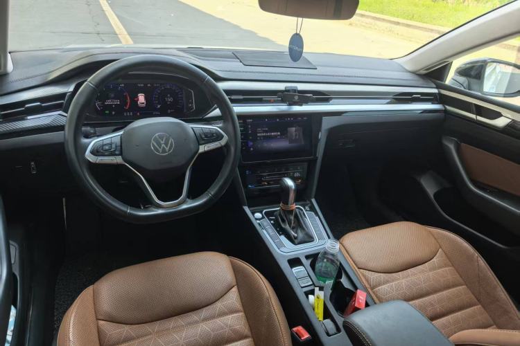 Used Volkswagen FAW-Volkswagen CC 2021 Estate Car 380TSI Vizion Edition Interior 1