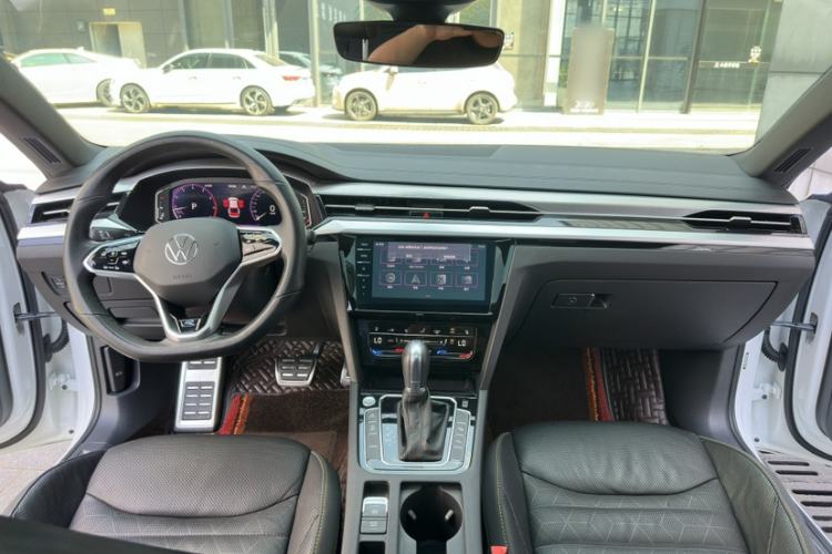Used Volkswagen FAW-Volkswagen CC 2021 380TSI Striking Edition Interior 1