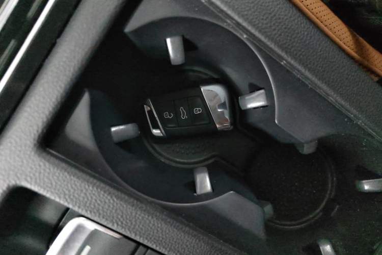 Used Volkswagen FAW-Volkswagen CC 2021 Estate Car 380TSI Vizion Edition Interior 1