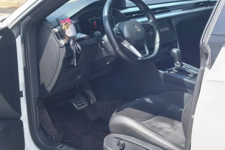 Used Volkswagen FAW-Volkswagen CC 2021 330TSI Ignite Edition Interior 1