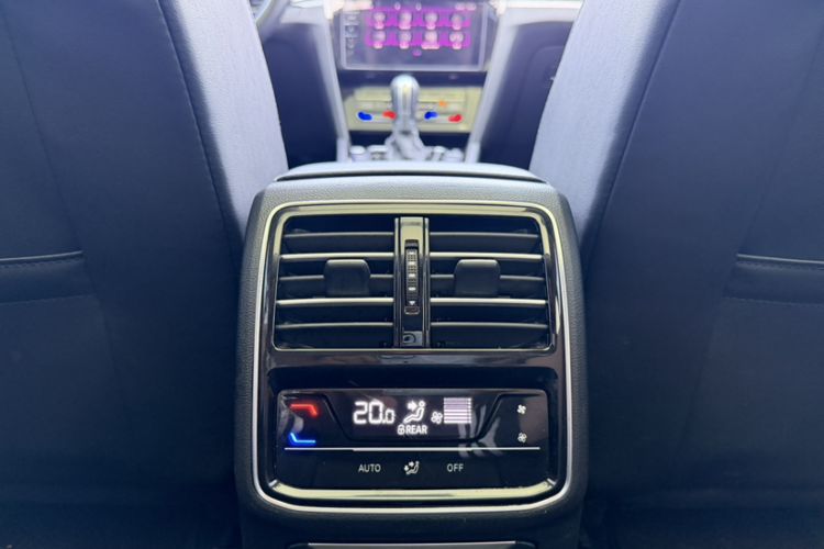 Used Volkswagen FAW-Volkswagen CC 2021 Estate Car 380TSI Vizion Edition Interior 11