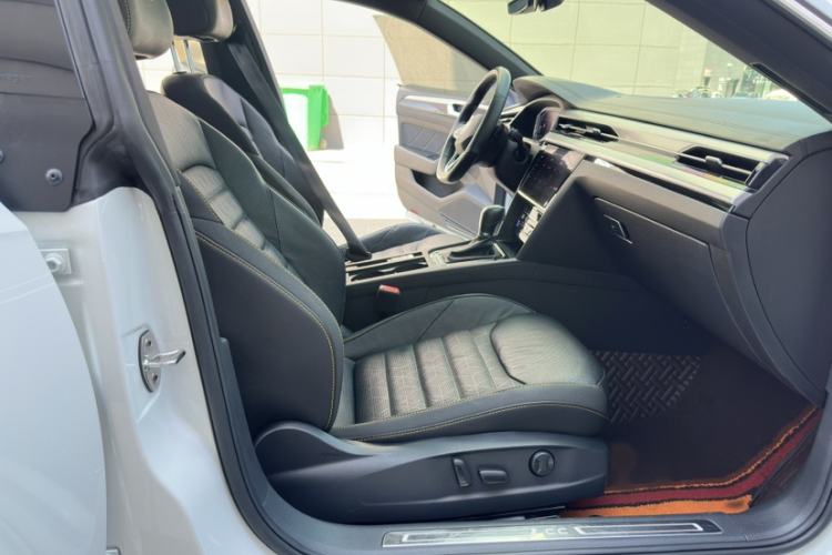 Used Volkswagen FAW-Volkswagen CC 2021 380TSI Striking Edition Interior 11
