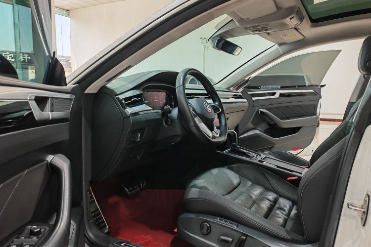Used Volkswagen FAW-Volkswagen CC 2021 380TSI Striking Edition Interior 2