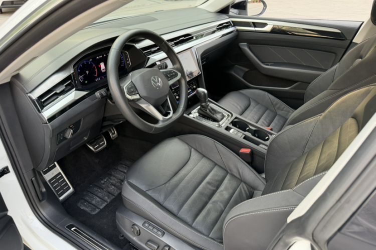 Used Volkswagen FAW-Volkswagen CC 2021 Estate Car 380TSI Vizion Edition Interior 2
