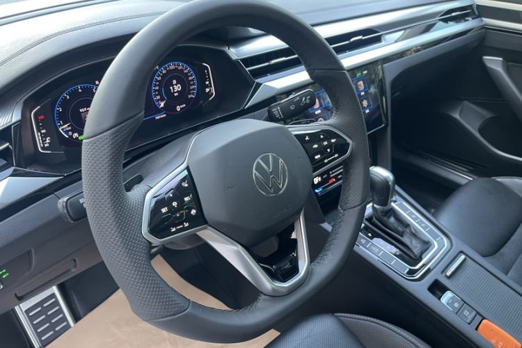 Used Volkswagen FAW-Volkswagen CC 2021 380TSI Striking Edition Interior 2