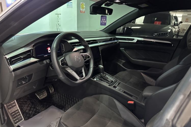 Used Volkswagen FAW-Volkswagen CC 2021 330TSI Ignite Edition Interior 2