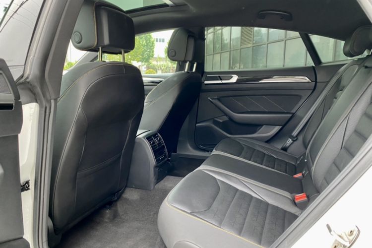 Used Volkswagen FAW-Volkswagen CC 2021 380TSI Striking Edition Interior 2