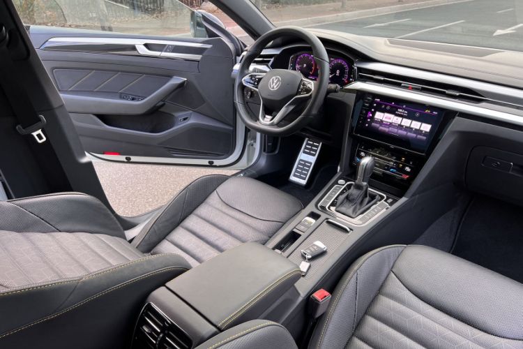 Used Volkswagen FAW-Volkswagen CC 2021 380TSI Striking Edition Interior 3