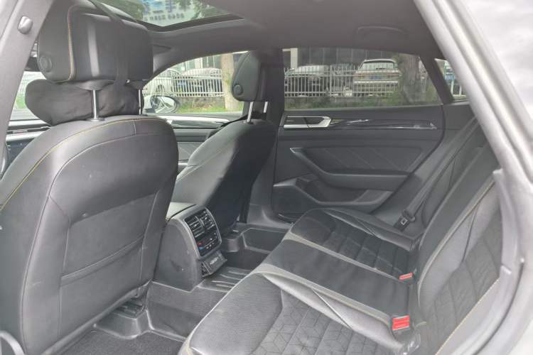 Used Volkswagen FAW-Volkswagen CC 2021 330TSI Launch Edition Interior 3