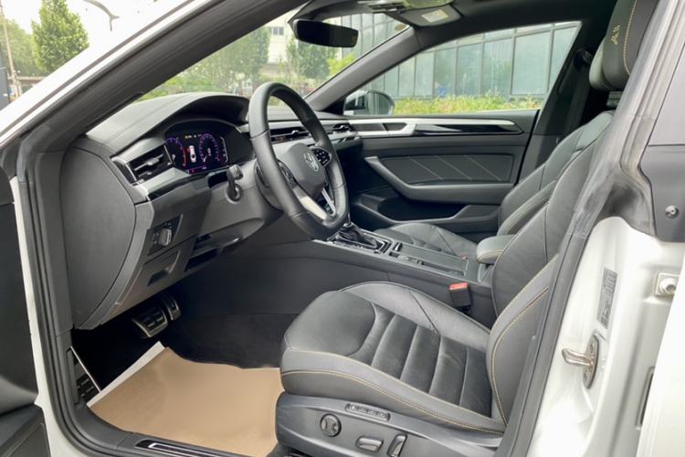 Used Volkswagen FAW-Volkswagen CC 2021 380TSI Striking Edition Interior 3