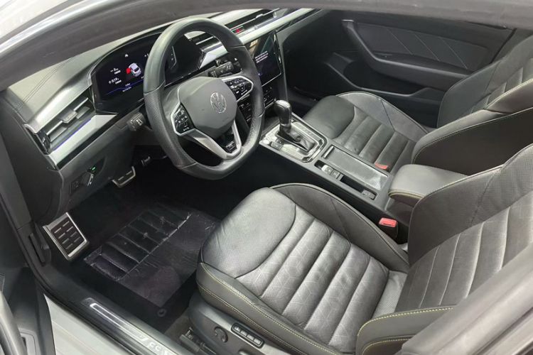 Used Volkswagen FAW-Volkswagen CC 2021 380TSI Striking Edition Interior 4