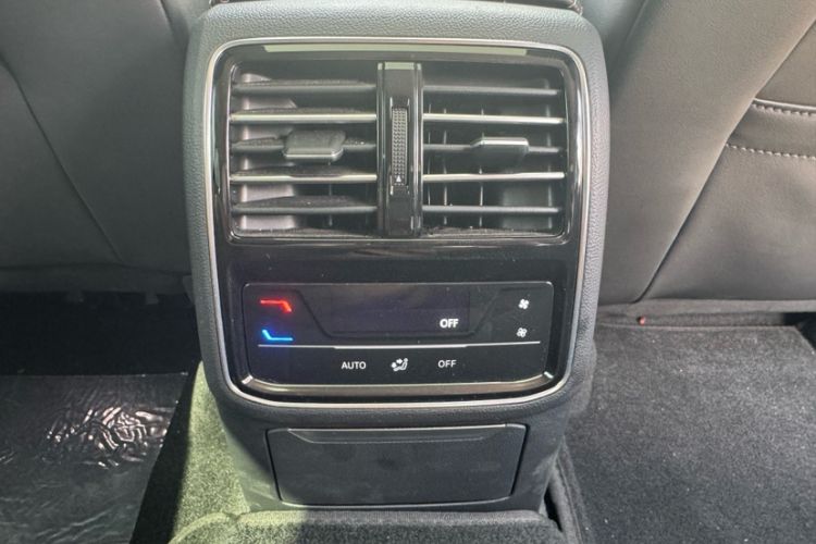Used Volkswagen FAW-Volkswagen CC 2021 380TSI Striking Edition Interior 4