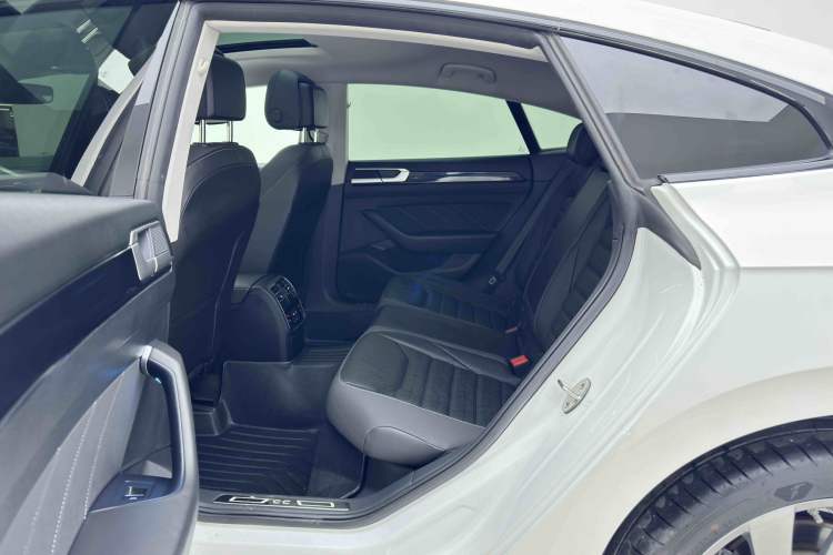 Used Volkswagen FAW-Volkswagen CC 2021 380TSI Striking Edition Interior 5